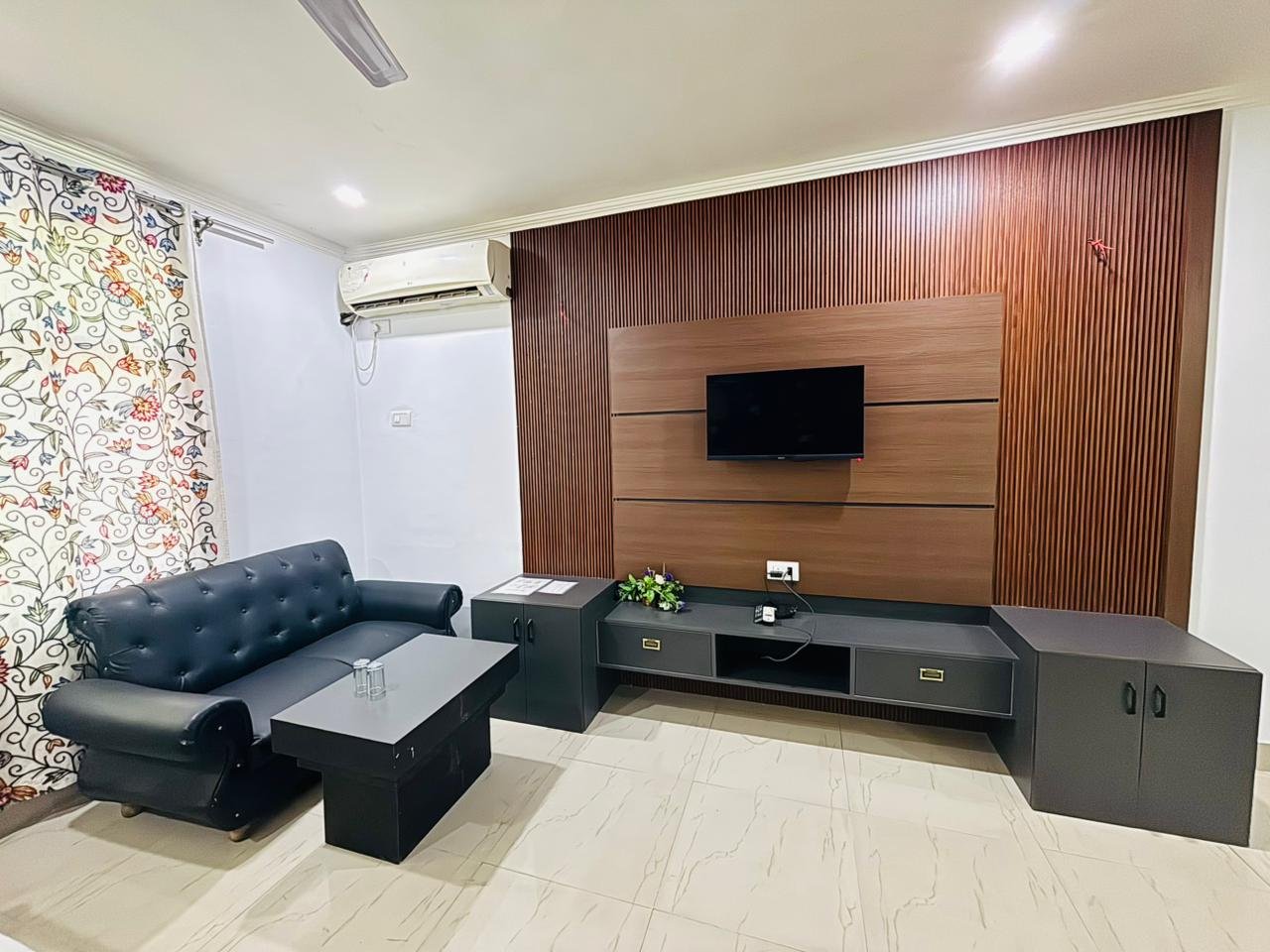 WhatsApp Image 2026-01-07 at 6.06.05 PM (1)