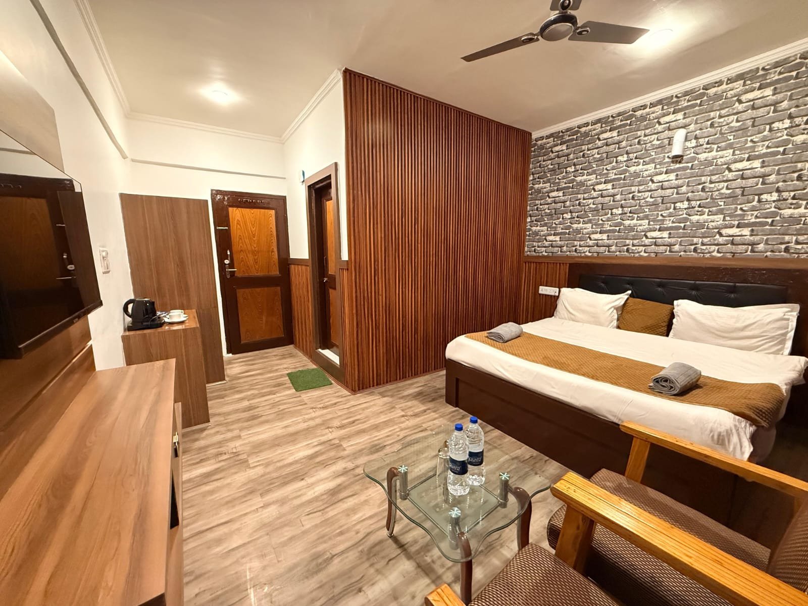 WhatsApp Image 2026-01-07 at 6.06.15 PM (1)