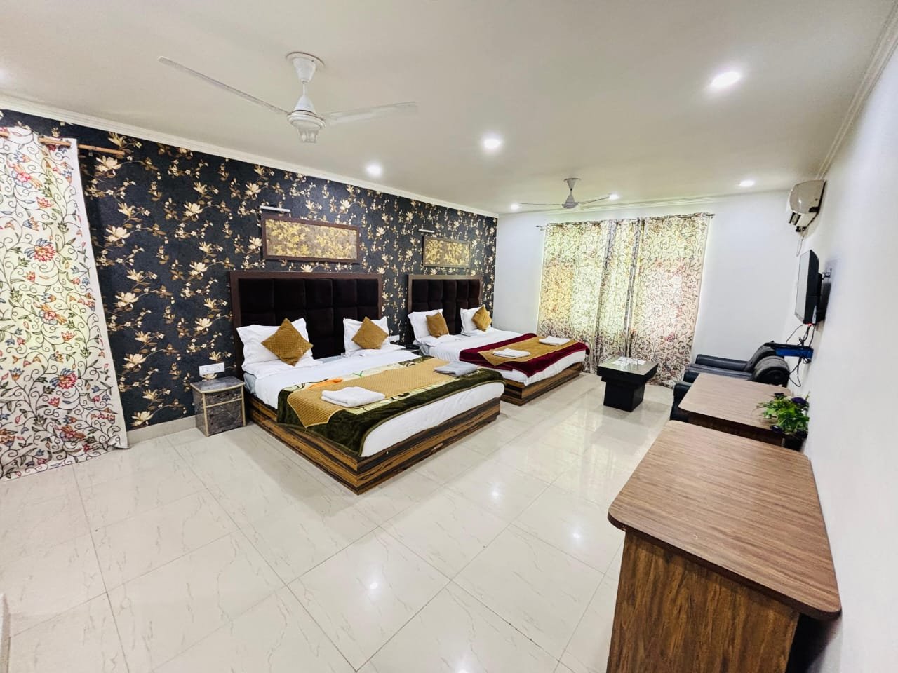 WhatsApp Image 2026-01-07 at 6.06.19 PM